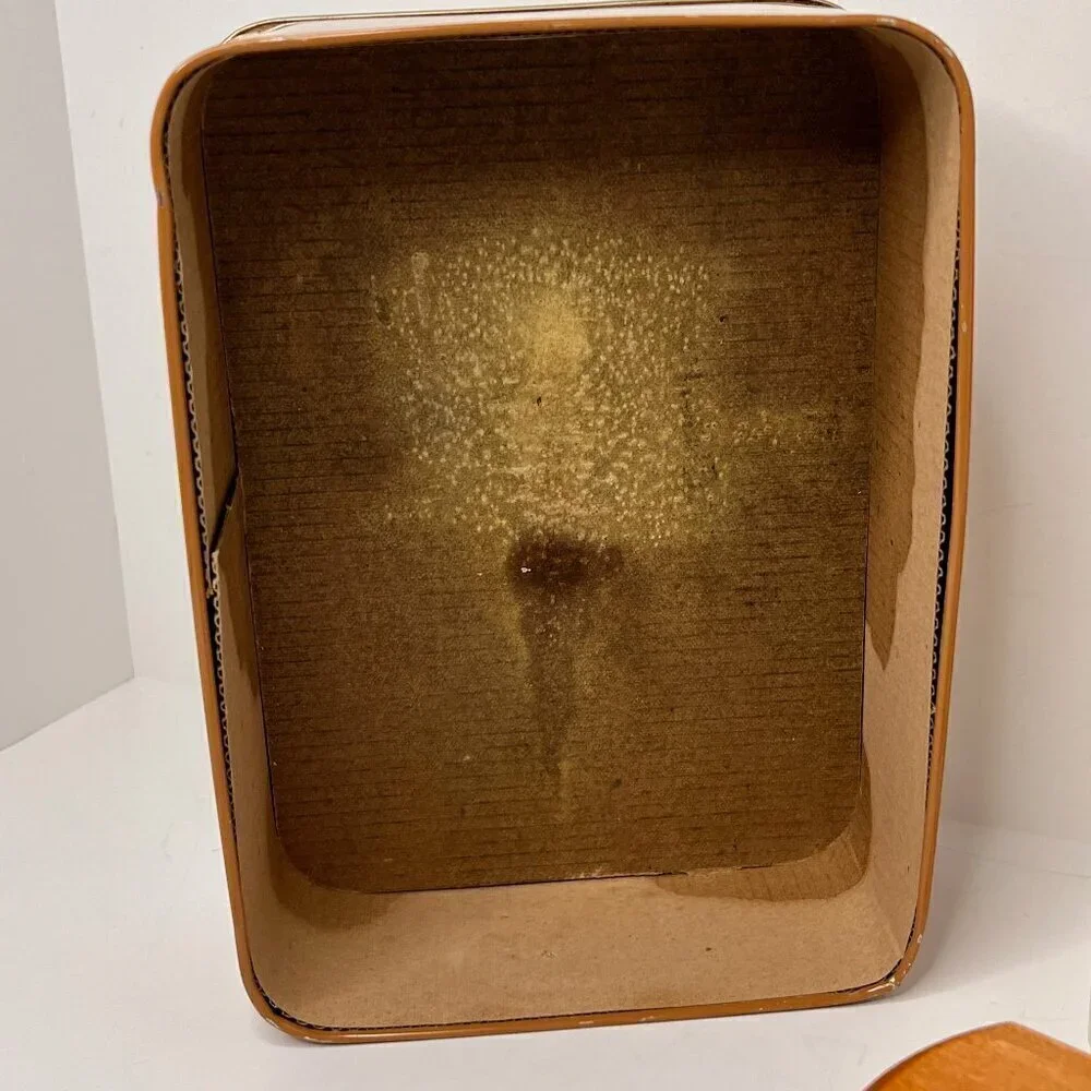 Vintage Coach Leather Cleaning and Care Collection Tin #1047 - Picture 7 of 8